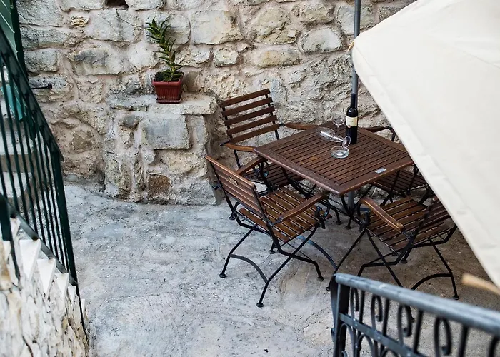 Leticia Apartament